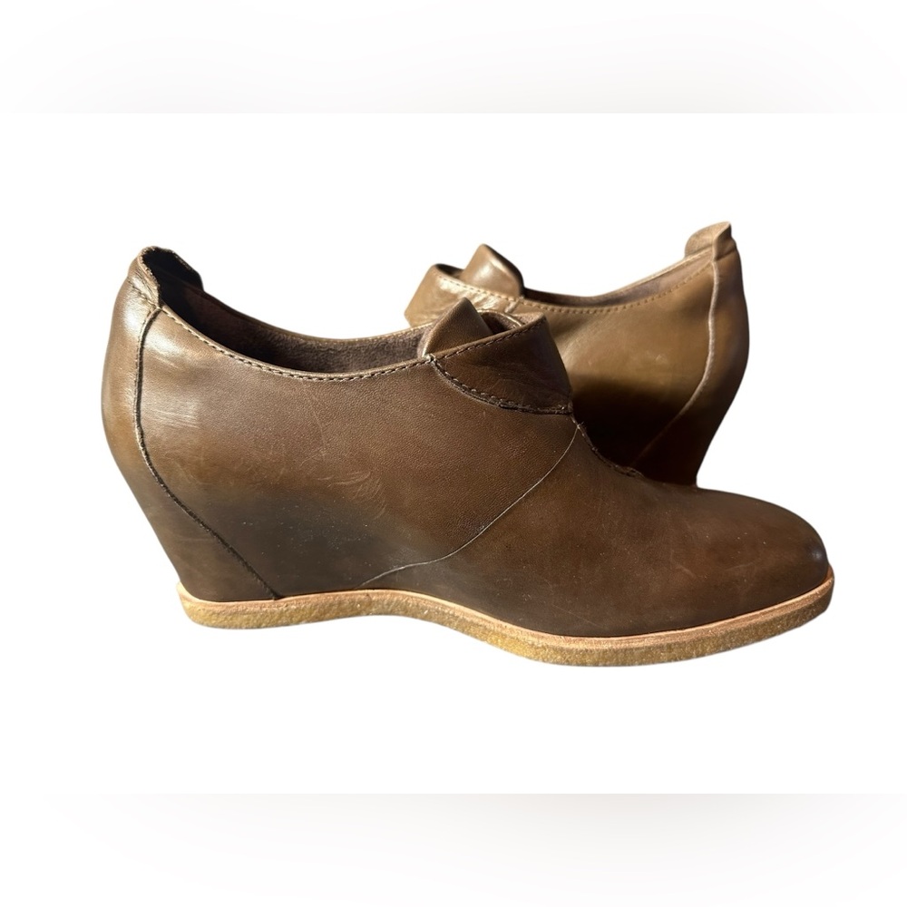 Earth Zanza Bark Brown Leather Wedge Ankle Booties Size 9.5 B Hook & Loop. Bin8 - Picture 6 of 11